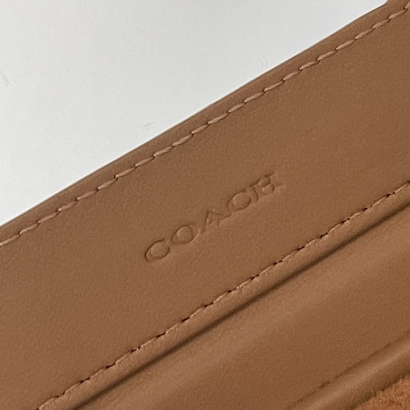 Coach Large Jewelry Box in Signature Canvas Light Khaki/Chalk • Brand 🆕 - Picture 13 of 16